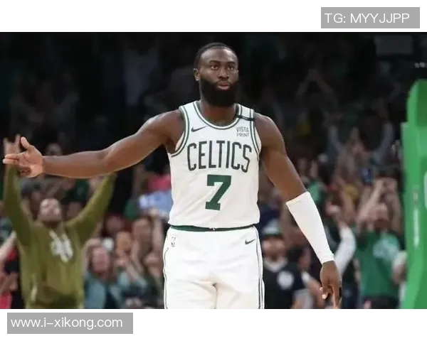 杰伦布朗本赛季表现惊艳场均293分63篮板5助攻创生涯新高 杰伦布朗本赛季表现惊艳场均293分63篮板5助攻创生涯新高