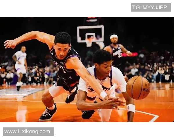 布克全能表现助球队取胜23投10中斩获31分8助攻三分球命中率高达66 布克全能表现助球队取胜23投10中斩获31分8助攻三分球命中率高达66