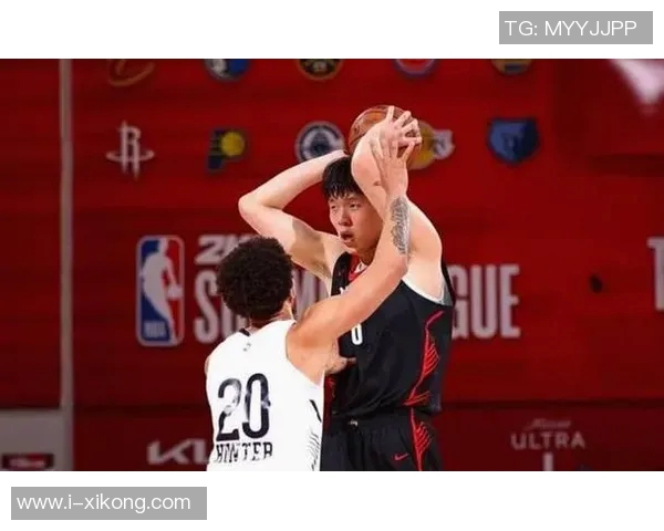 克林根谈与杨瀚森默契配合每日争抢篮板共同提升技艺